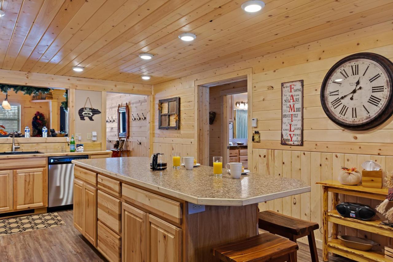 Huckleberry Hollow by KABINO Island Park Exterior foto