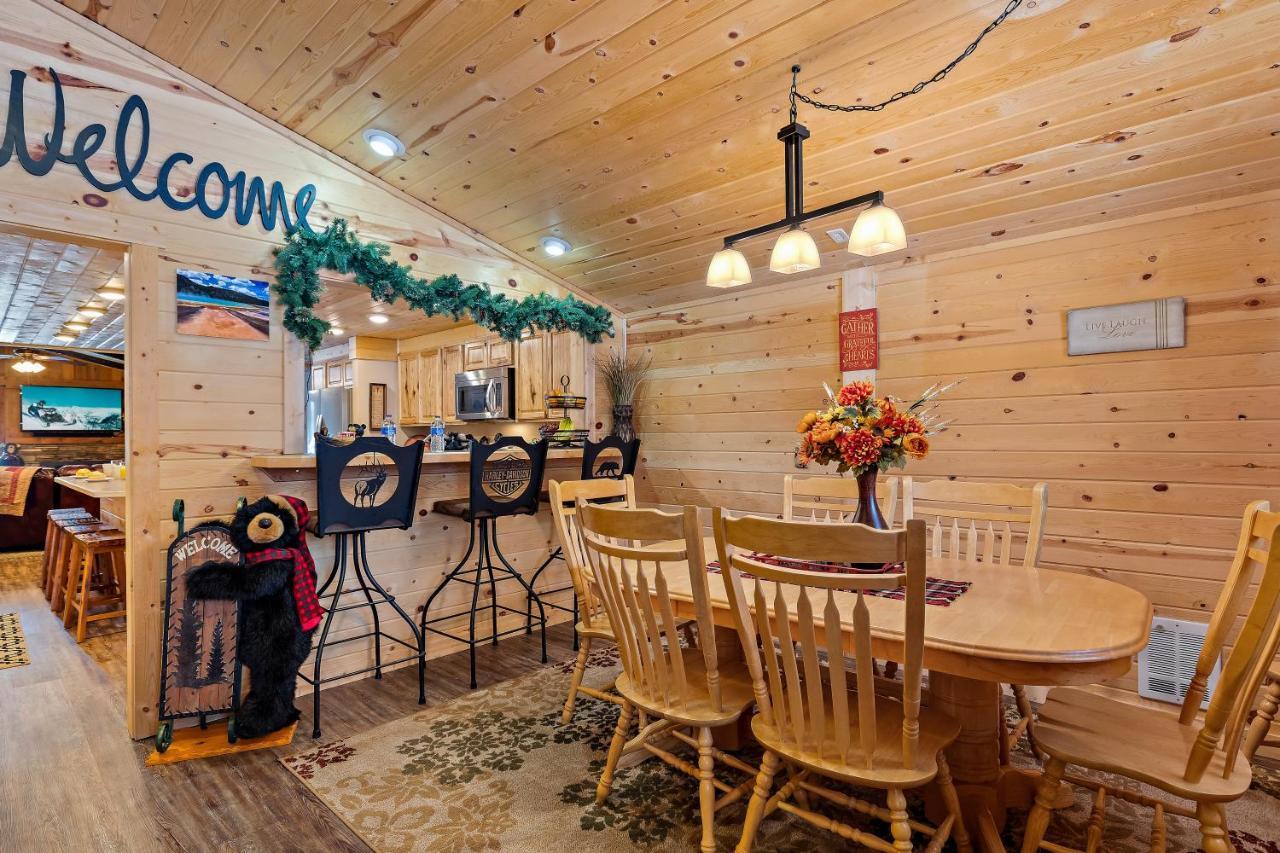 Huckleberry Hollow by KABINO Island Park Exterior foto